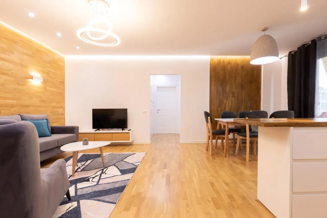 Exclusive 2 Bedrooms Apartment Tirana 0*,