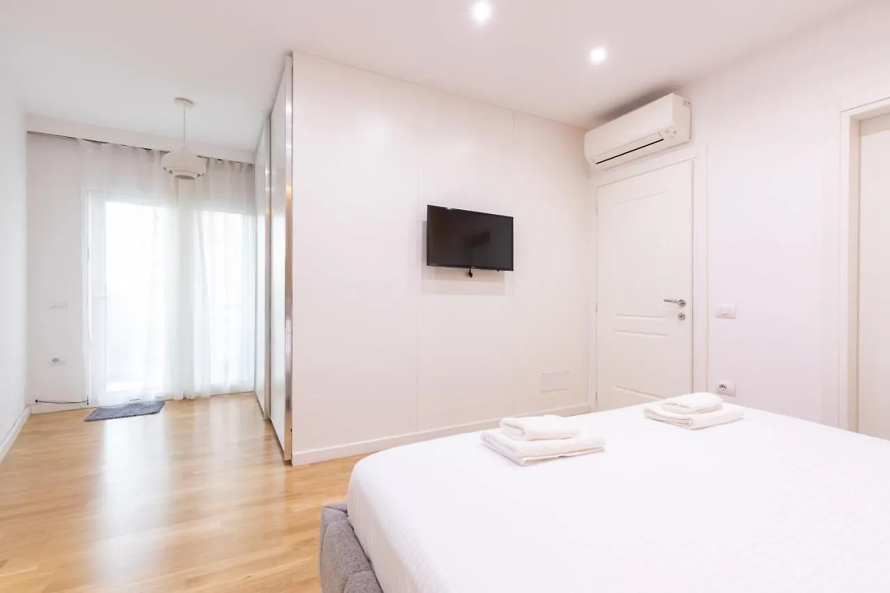 Exclusive 2 Bedrooms Apartment Tirana 0*,  Albania